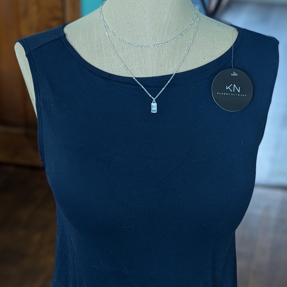 Klassy Network Sleeveless Navy Cropped Tank Size L